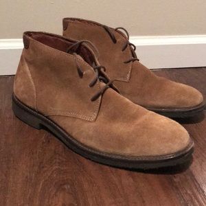Johnston & Murphy tan suede chukka boots